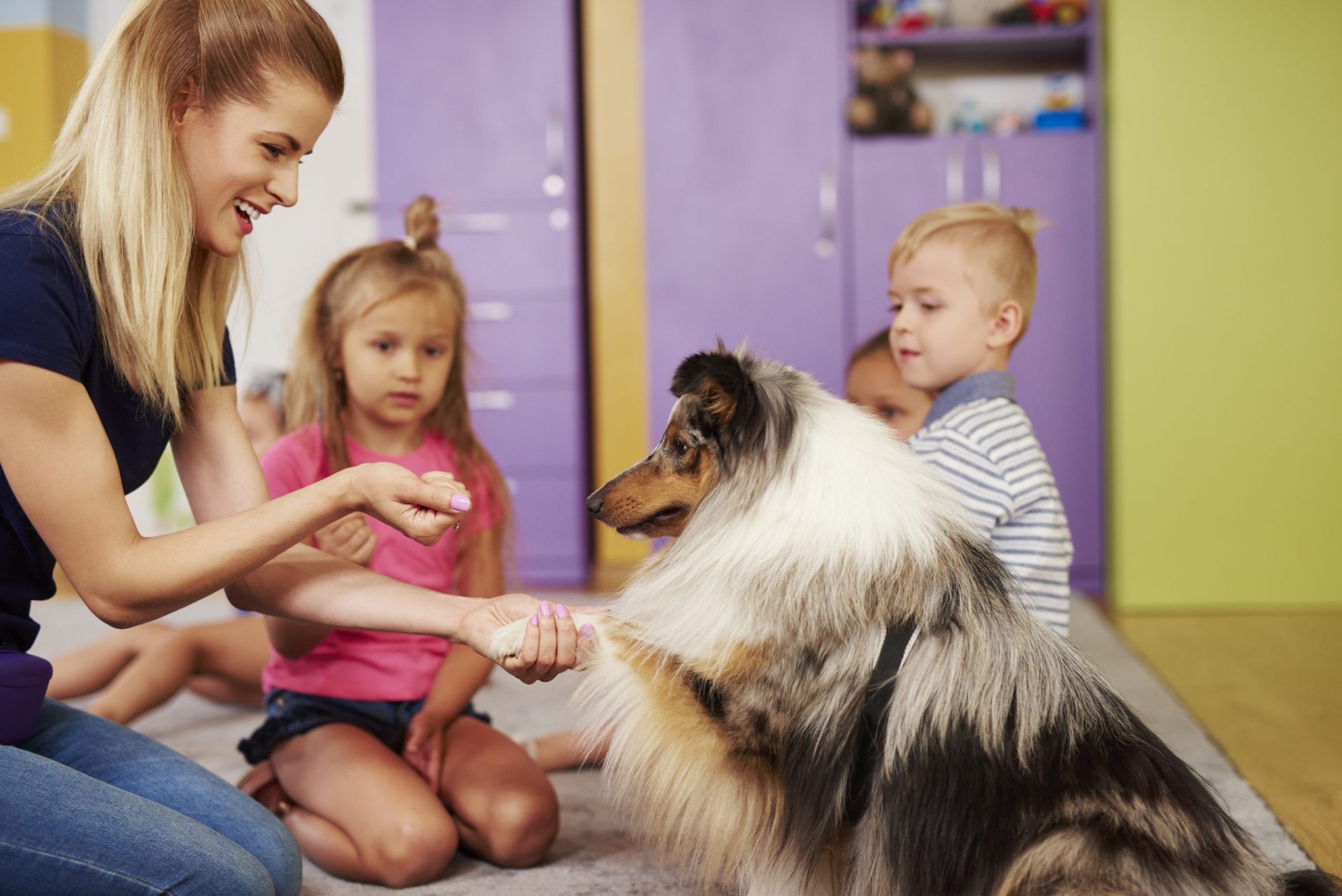 Do’s & Don’ts For Greeting Dogs